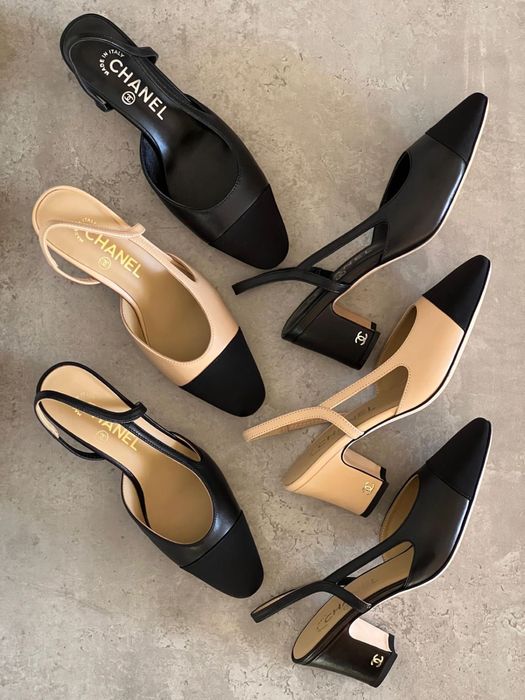 Slingbacki Chanel, buty z odkrytą piętą