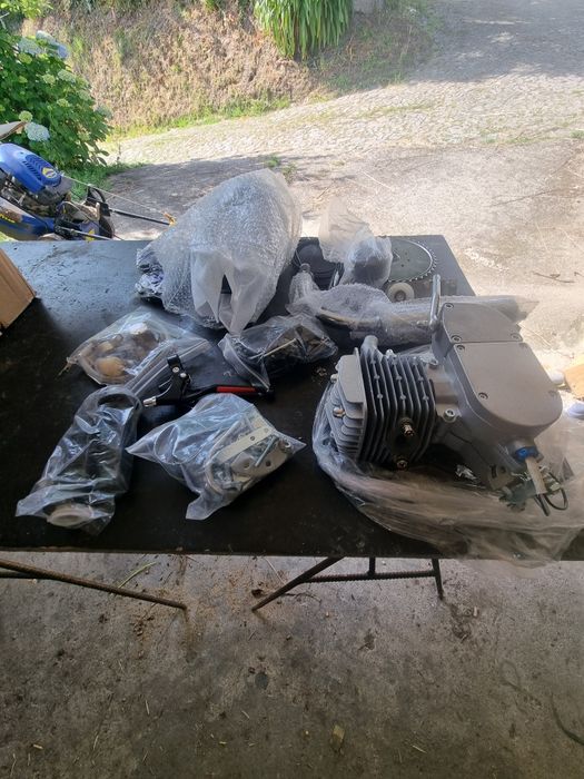 Motor de Mobilete sem estrear