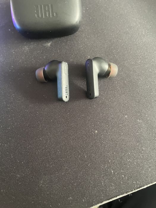 Sluchawki jbl z pudelkiem