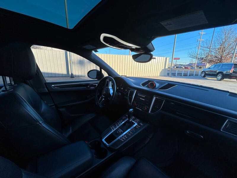 2018 Porsche Macan
