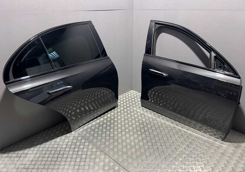 Двері Mercedes E-Class W214 передні або задні праві ліві разборка