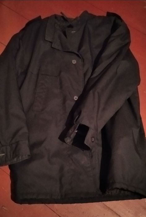 Тепла чоловіча куртка