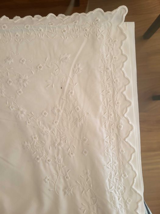 Lençóis Florais Bordados à Mão – Bordadeira Candidinha