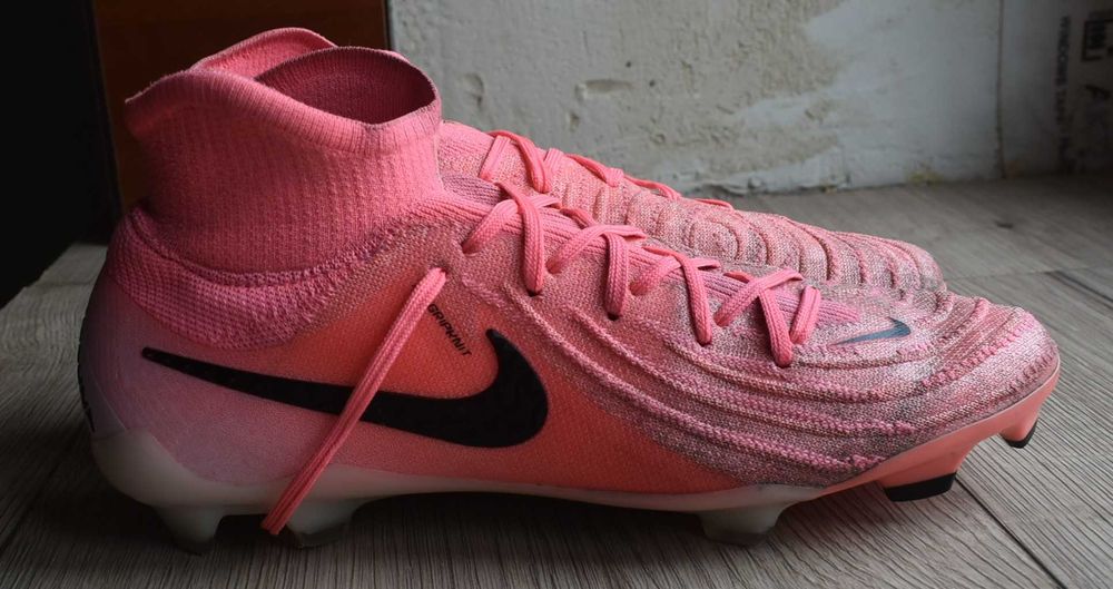 Buty piłkarskie Korki Nike Phantom Luna II Elite