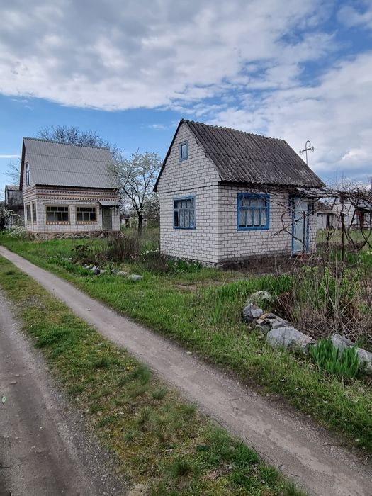 Дача (2 ділянки)Сади 4