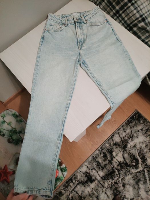 Jeansy Bershka stan idealny