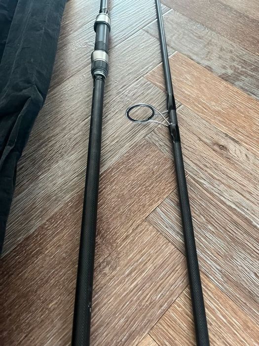 2Stck Fox Horizon XT z 12ft i 3.5 oz bez Korda Nash karp