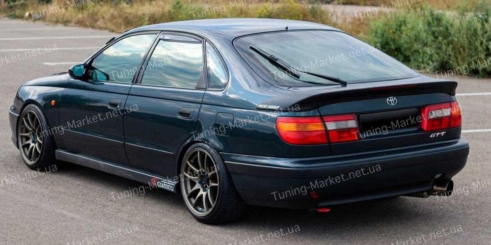 Спойлер на крышку багажника Toyota Carina E T190 sedan liftback, Тюнинг Тойота Карина Е Седан Хэтчбек