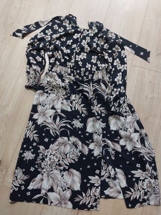 Sukienka zwiewna ZARA