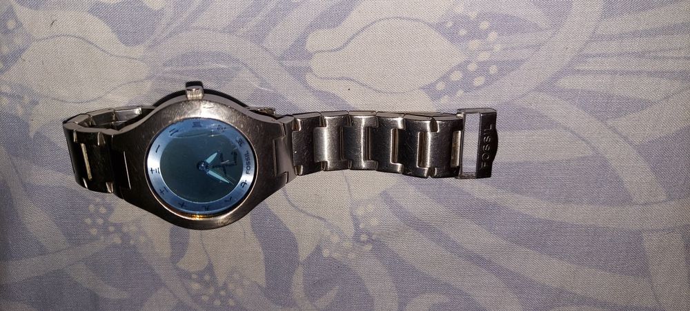 СРОЧНО. Продам мужские часы FOSSIL BIG TIC JR-7999