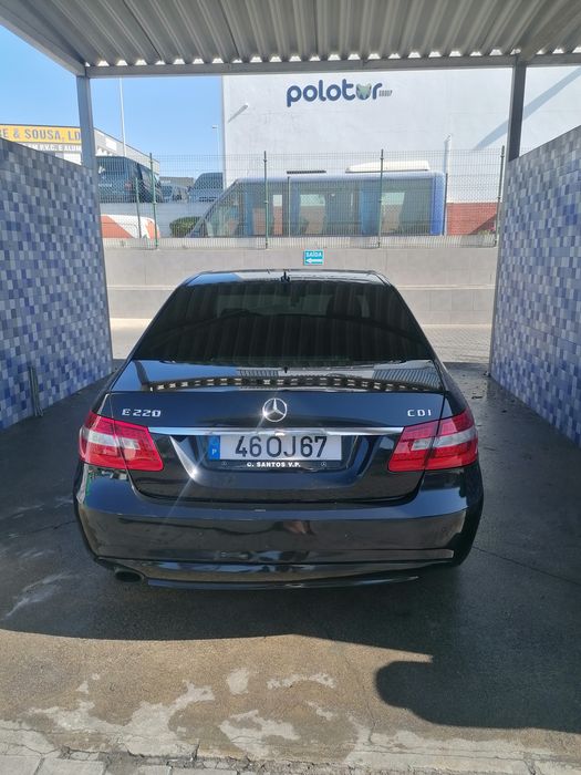 Mercedes Benz E220