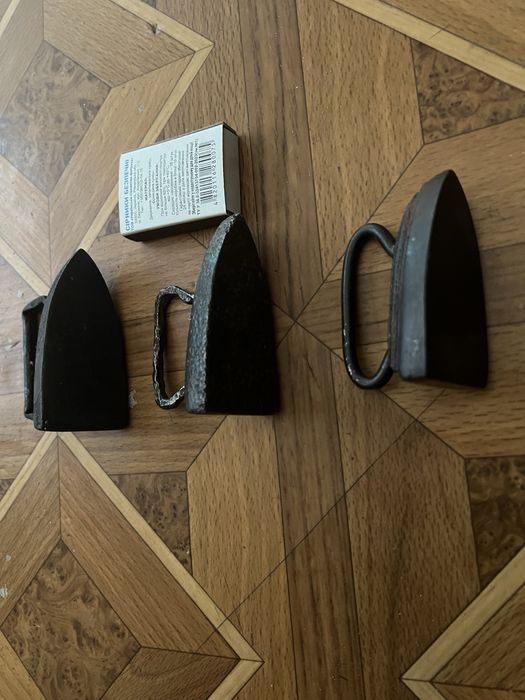 Утюги монжетные царского периуда редкие