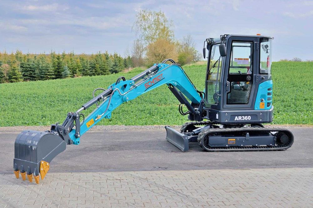 Minikoparka 3.8t SCHMIDT AR360 Kubota D1703 Klima Zero Tail 2026