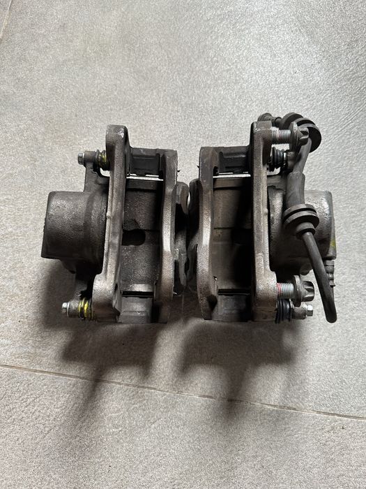 Передние Суппорта Dodge Dart