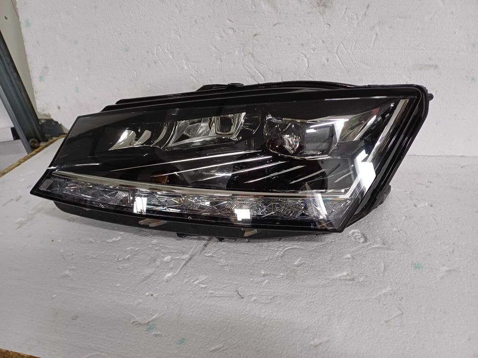 lampa lewa skoda fabia III lift full led 6v1.941.015