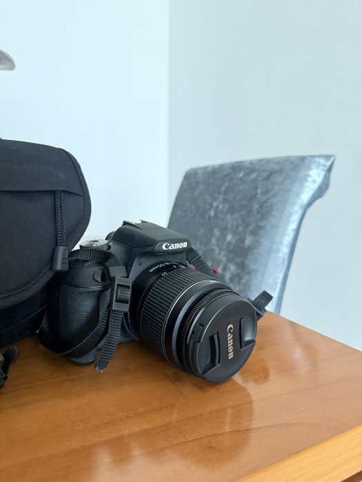 camera canon eos2000d