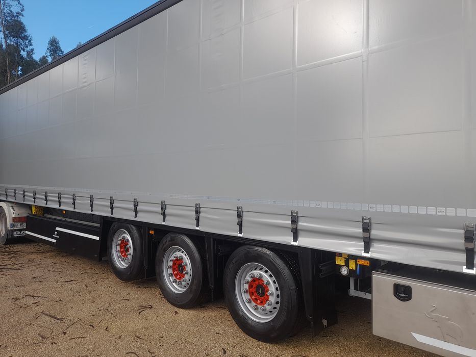 Semi-reboque Schmitz c/novo