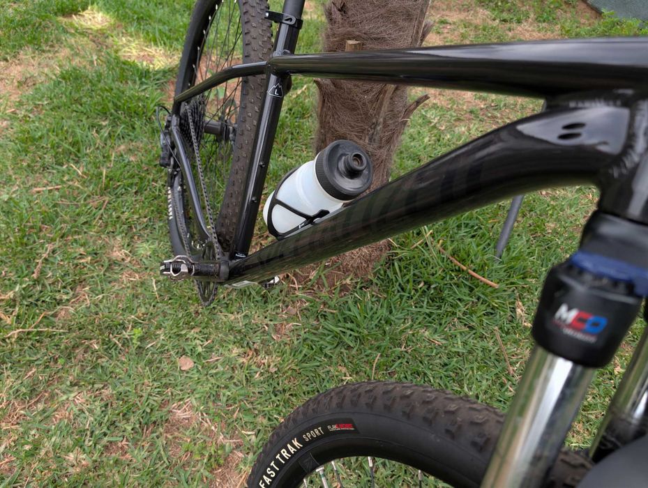 Specialized Rockhopper Comp 29 como nova de 2023