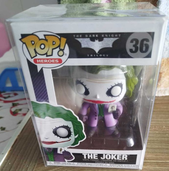 Funko Pop The Joker + Capa Protetora