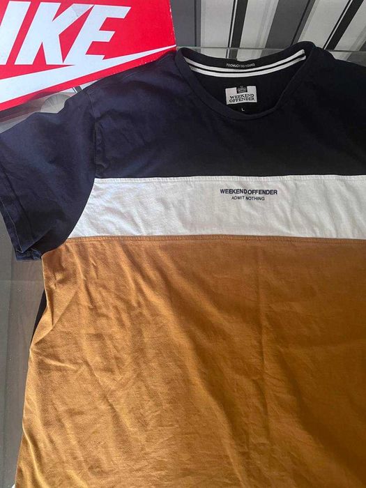 футболка Weekend Offender Вікенд