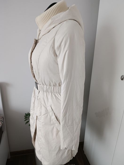 Ładna kurtka zimowa puchowa damska marki