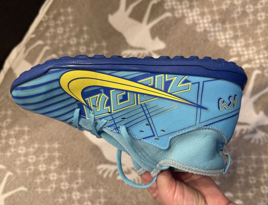 Сороконіжки nake air zoom 37,5