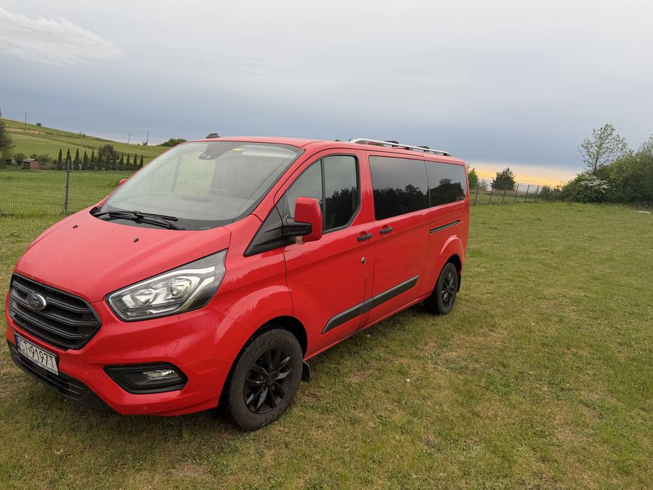 Wynajem  9 osobowego busa plus box na narty 500 l
