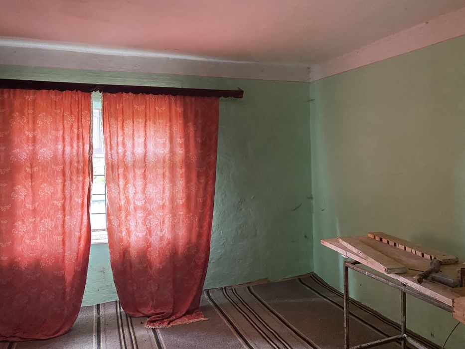 Продам 42 сотки в гірській місцевості, Бабичі (є будинок)