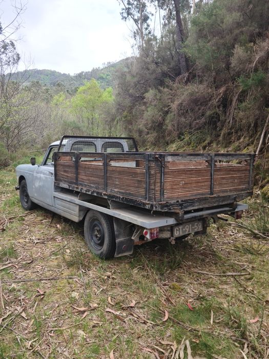 Peugeot 404 UXD Special