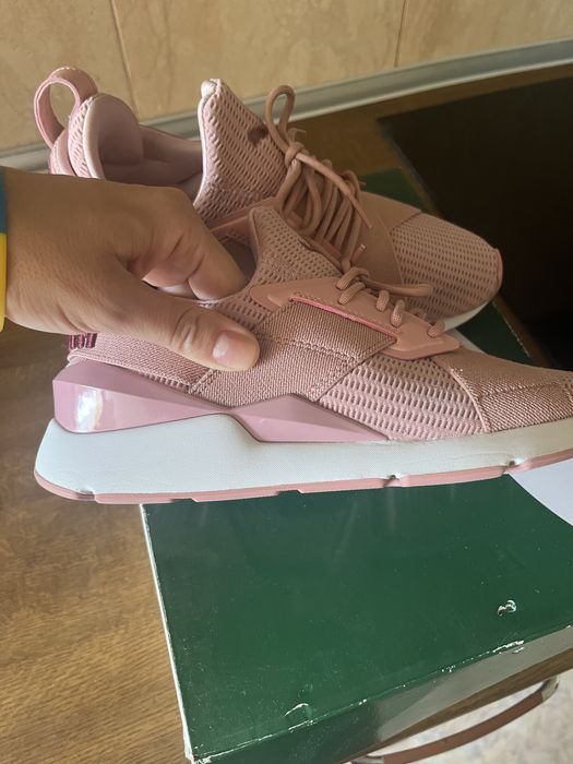 Кроссовки Puma р.38,5