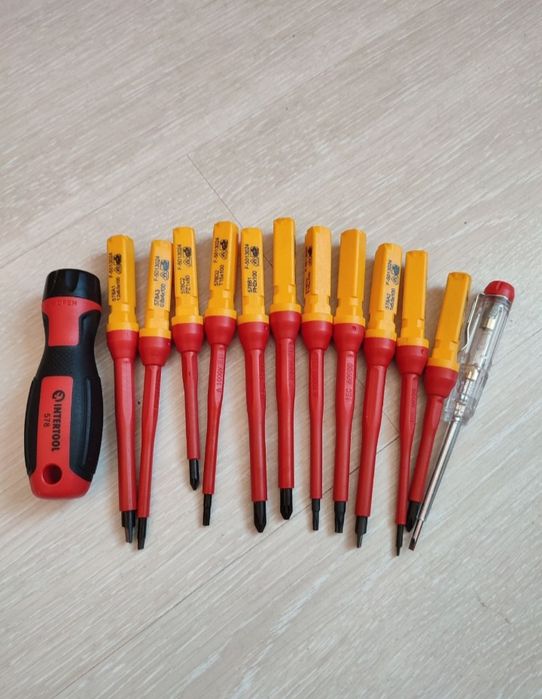 Набор отверток диэлектрических  Діелектричні викрутки INTERTOOL VT3614