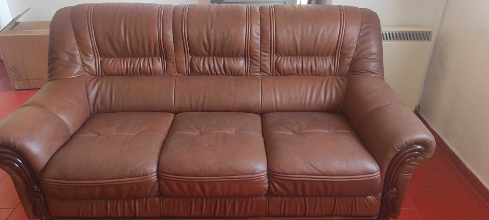 Sofá antigo 3 lugares