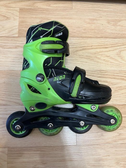 Яскраві дитячі ролики Neon, що світяться! Розмір 30-33 (розсувні)