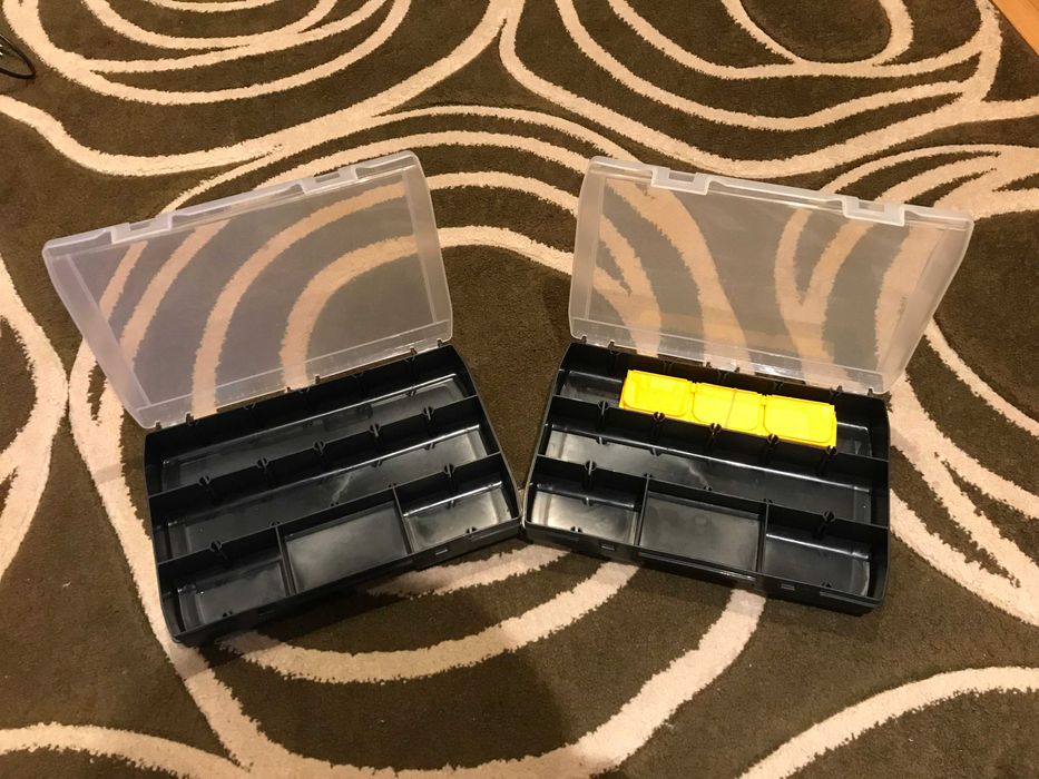 caixas arrumação x2 parafusos peças