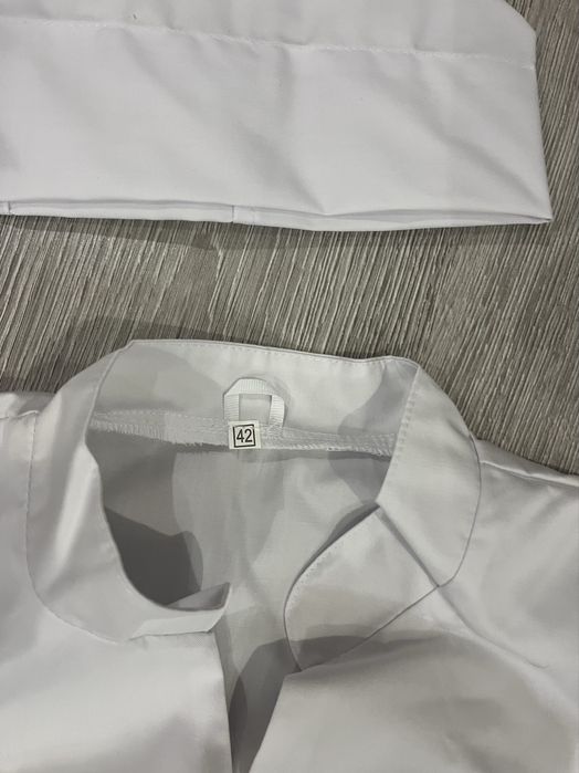 Нові 2 пари Халатів+2 шапочки