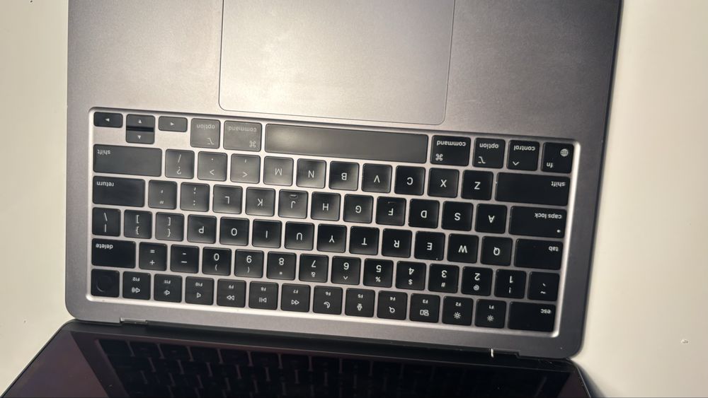 MacBook Air M2 - A2681