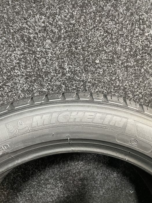 Michelin 235/50R18 Latitude Tour HP
