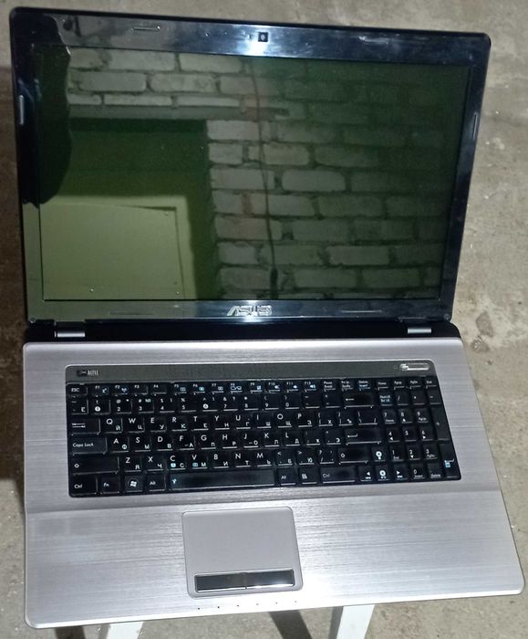 Ноутбук ASUS K73S