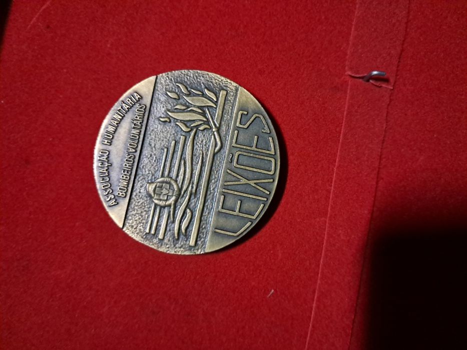 Medalha associacao humanitaria de leixoes