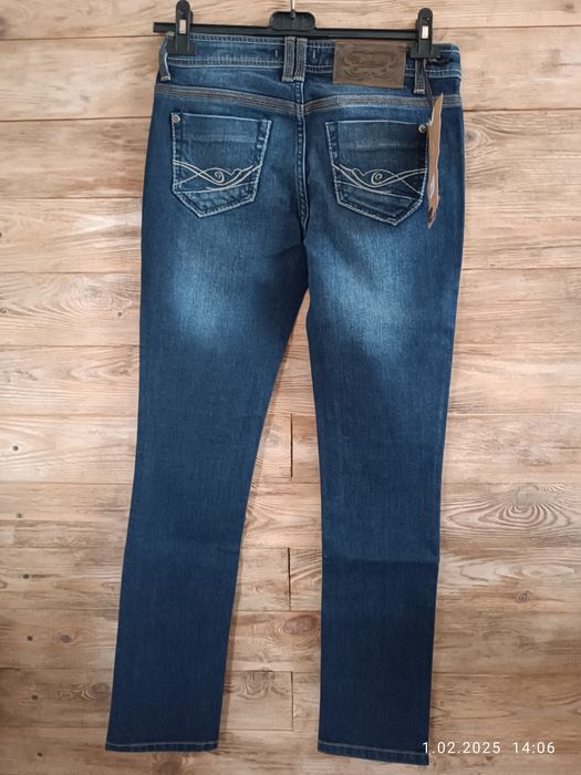 Sprzedam spodnie jeansowe RedStar