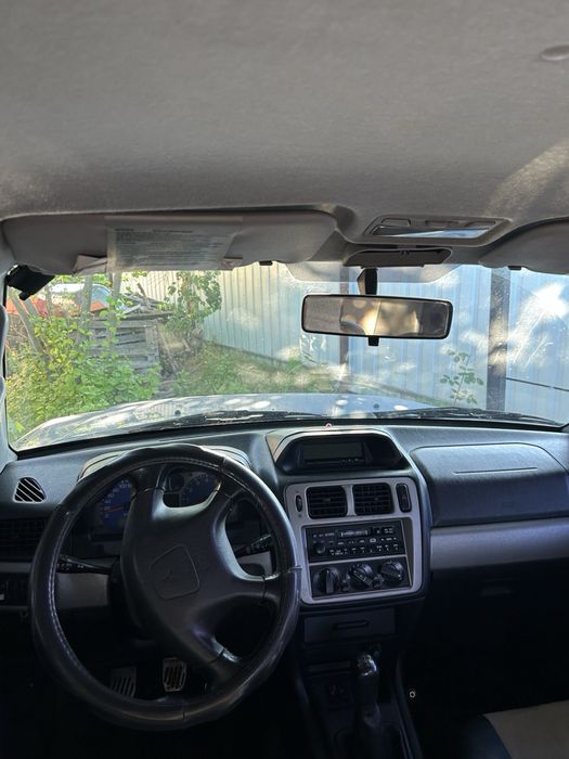 Mitsubishi pajero pinin