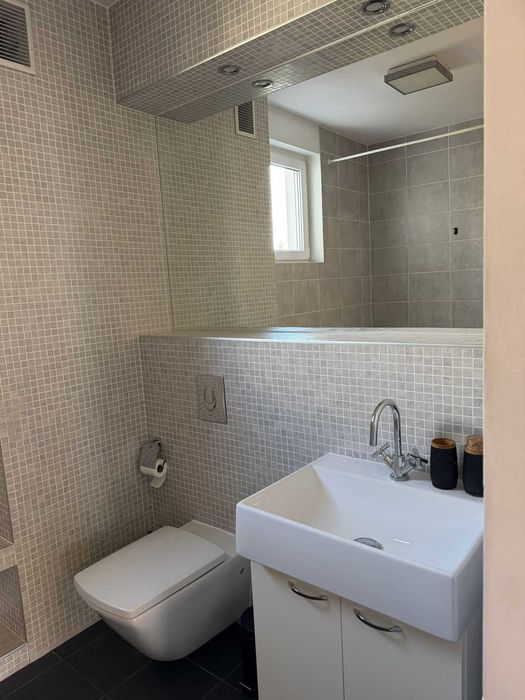 2 pokojowe mieszkanie z dużym balkonem na wynajem na Różanym Potoku - Więcej