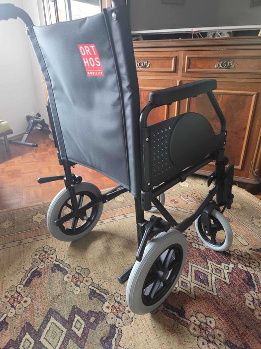 Cadeira de Rodas - 1 semana de uso