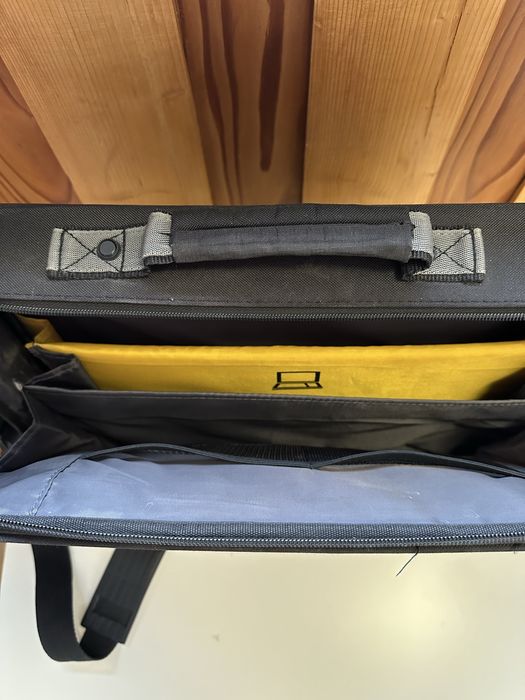 Сумка для ноутбука Case Logic до 17 дюймів