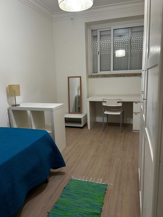Quarto para estudante, perto do Instituto Superior Técnico