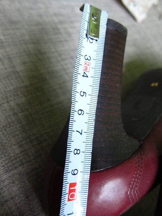 Czółenka, szpilki, buty BATA rozmiar 41