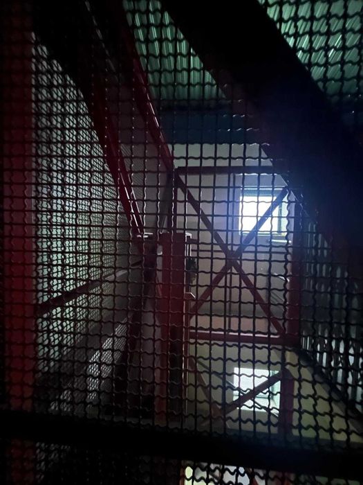 Vendo monta cargas industrial