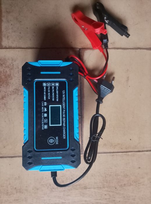 Продам новий автоматичний зарядний пристрій для 12В.акамуляторів,