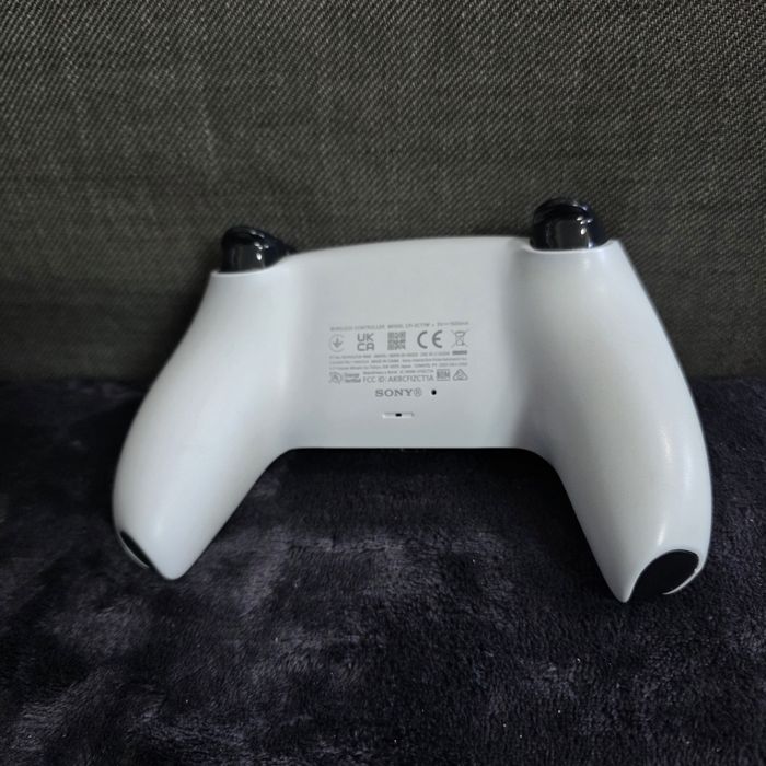 Dualsense Pad do Ps5 Opis