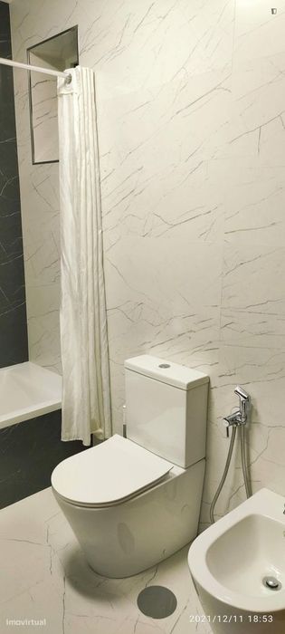 Quarto - localizado em Vila nova de gaia